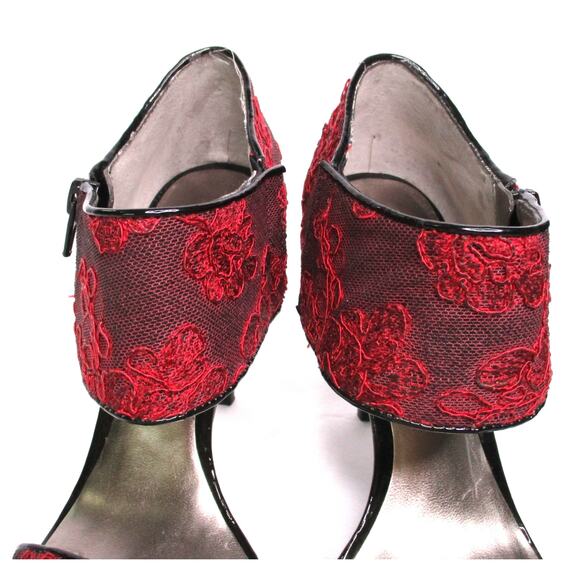 CARLOS SANTANA Red/Black Brocade Fabric Ankle Strap Stiletto Heel Sandals Sz 7 - Picture 4 of 12
